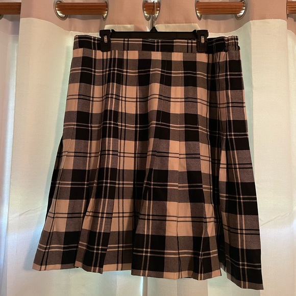 O’neil of Dublin Dresses & Skirts - Vintage 100% wool kilt skirt